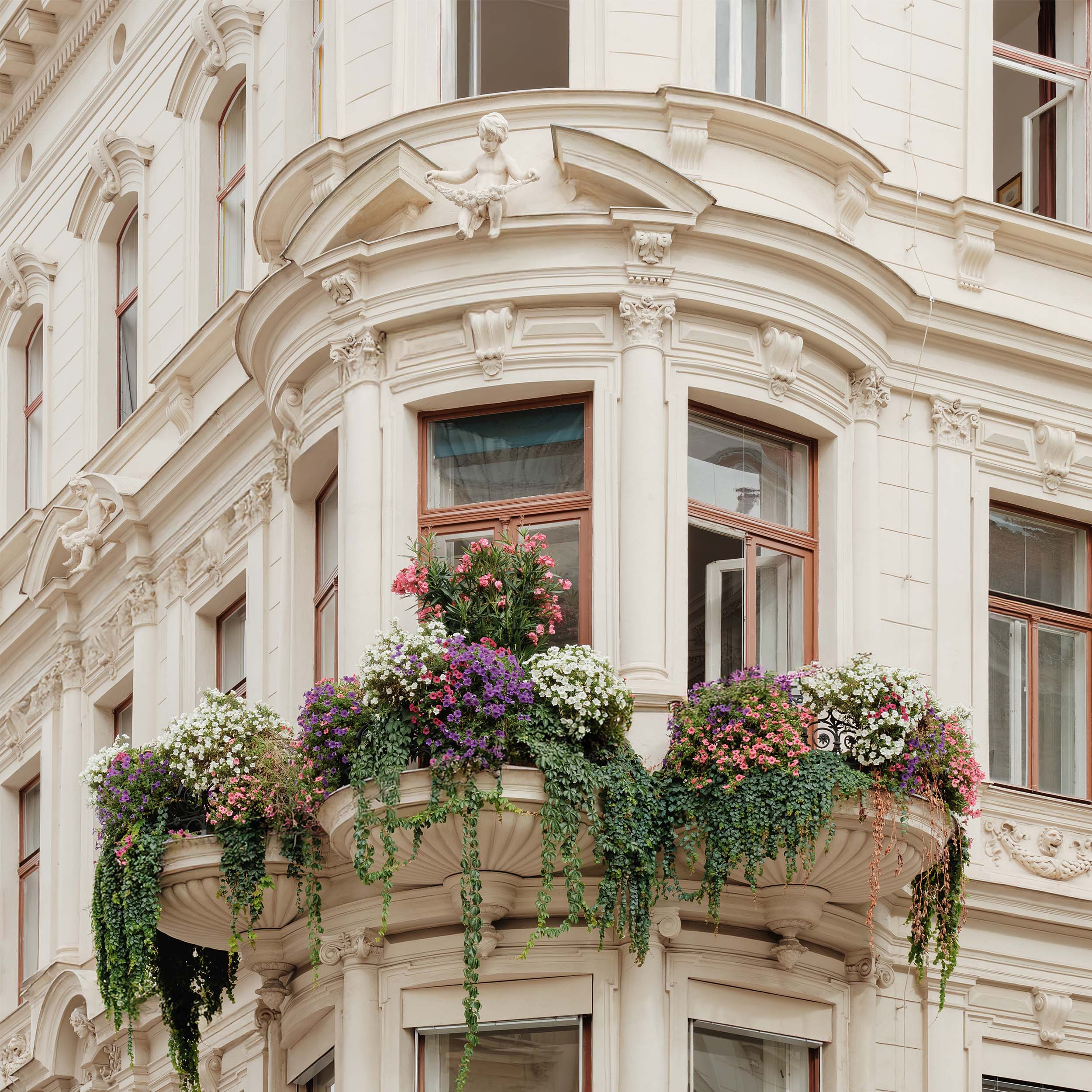 Wiener Kulturbauten – Architekturreportage rund um die Argentinierstraße. Stadtraum, Kulturorte, Gastronomie und ÖPNV. Fotografie von Patrick Johannsen für Moodley.